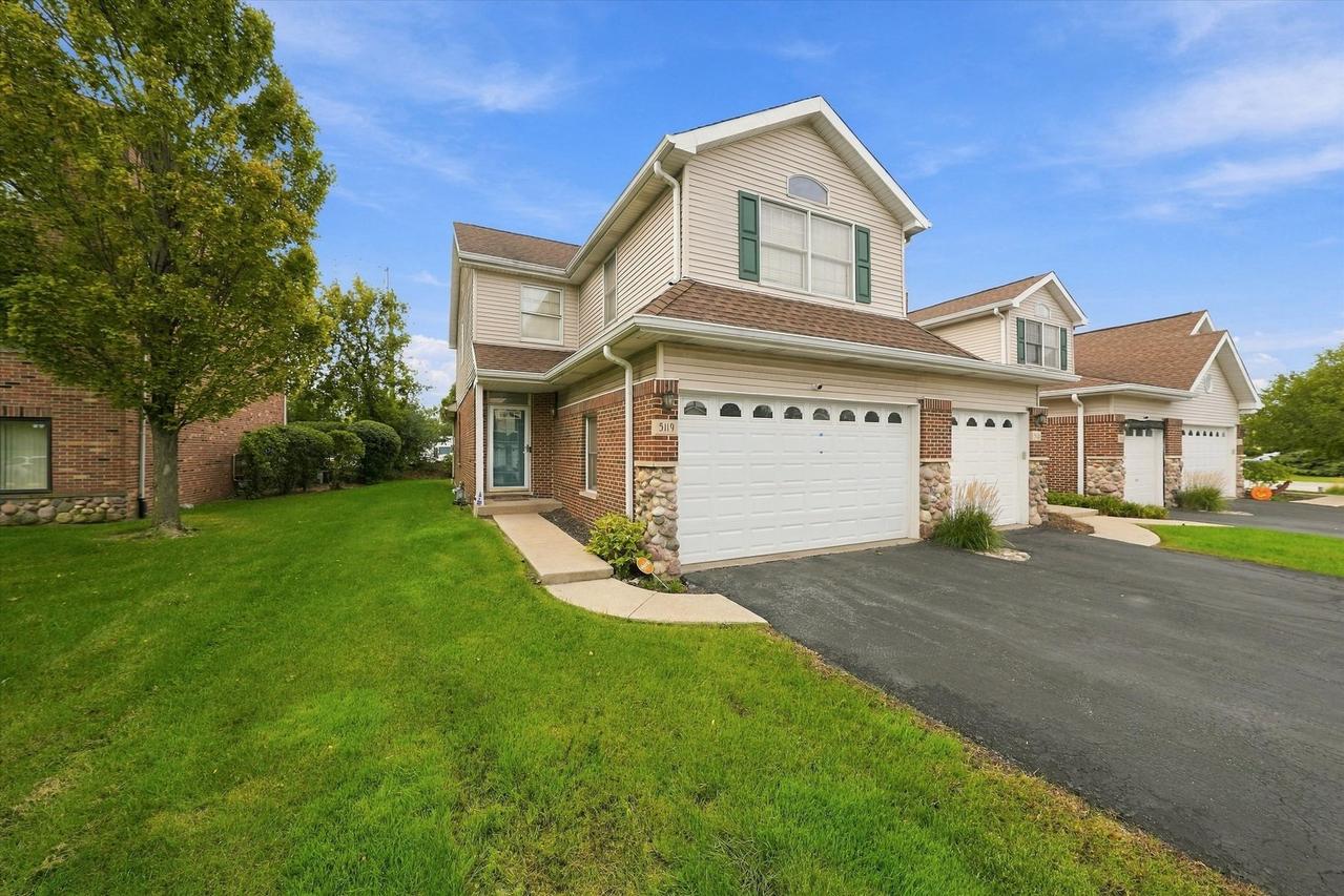 5119 Deblin Ln., Oak Lawn, IL 60453