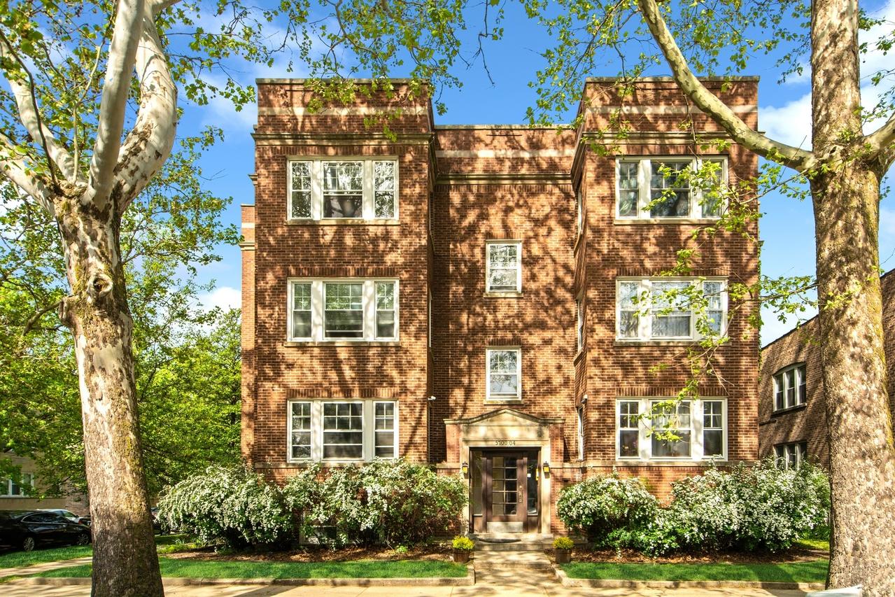 5700 N Artesian Ave. #1S, Chicago, IL 60659