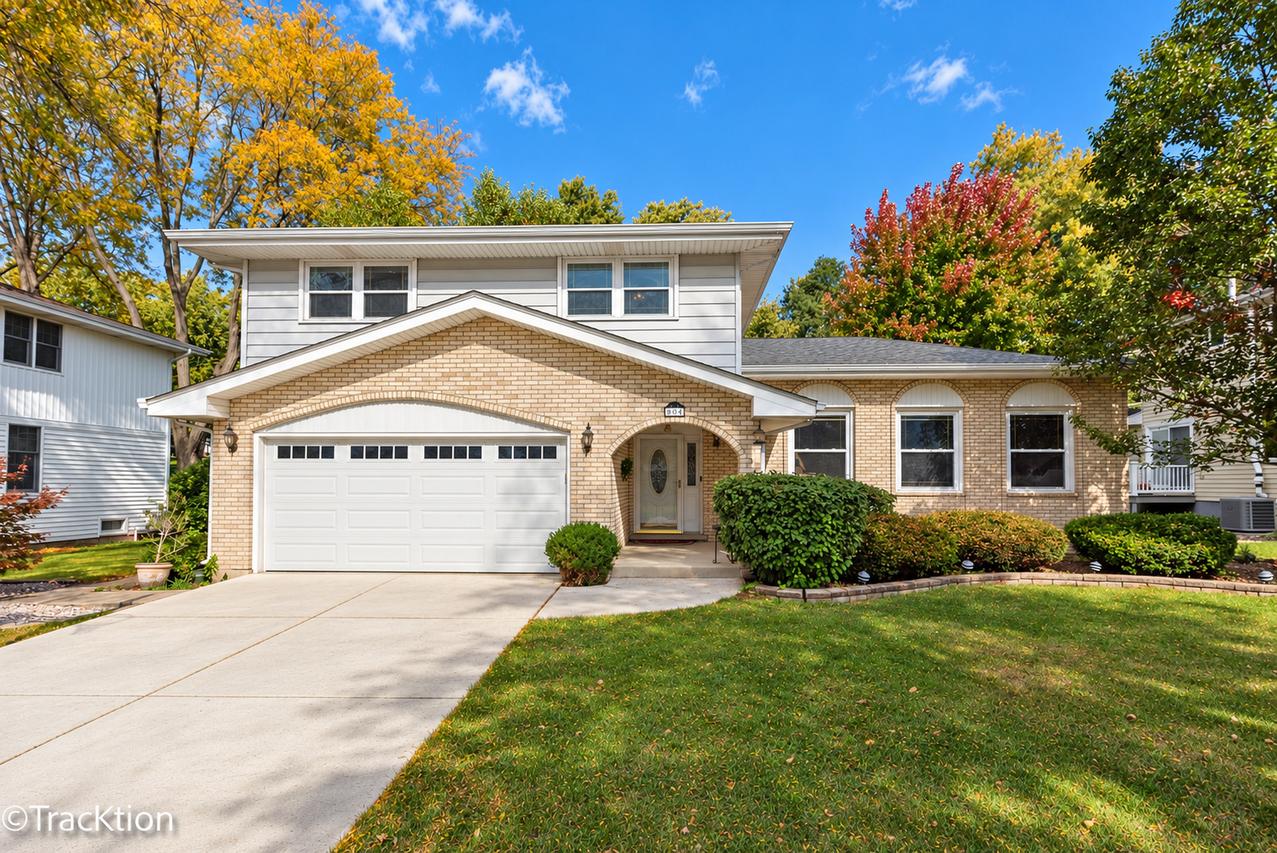 904 Weatherbee Ave., Downers Grove, IL 60516