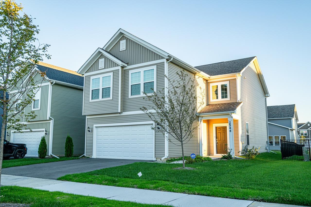 2544 Talishot Rd., Naperville, IL 60564