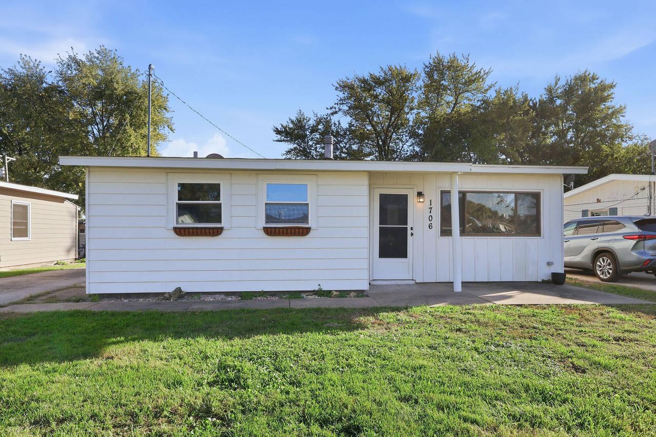 1706 116th Ave., Milan, IL 61264