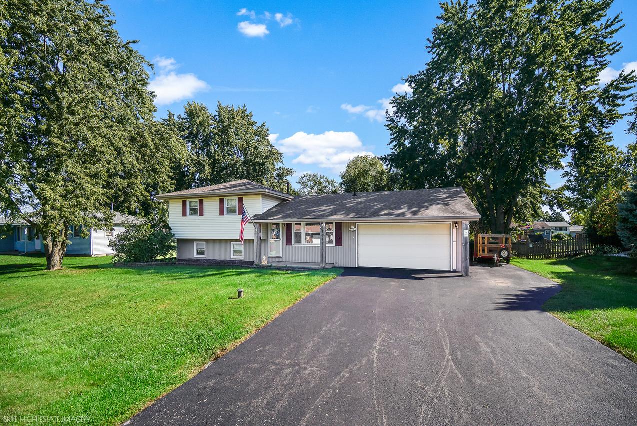 23949 S Green Heron Dr., Channahon, IL 60410