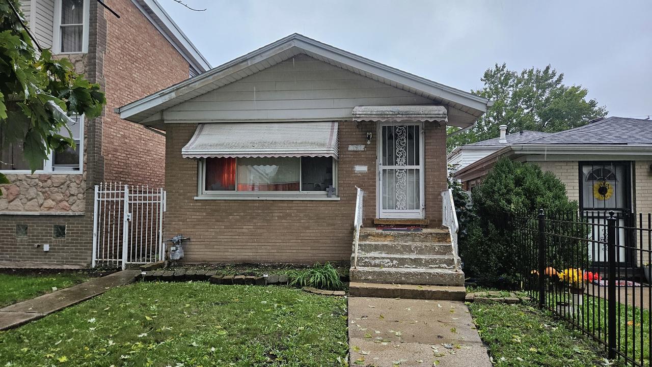 7311 S Seeley Ave., Chicago, IL 60636