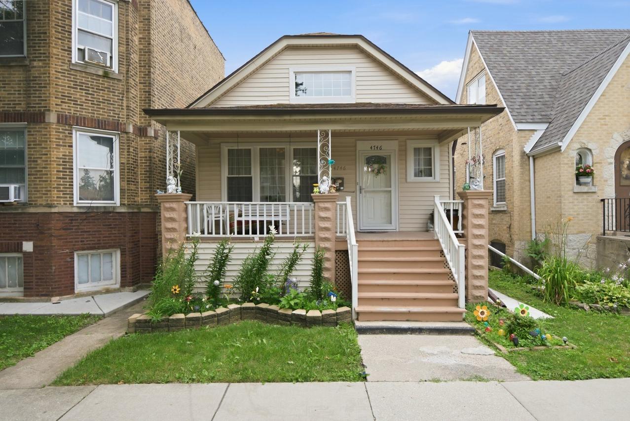 4746 N Karlov Ave., Chicago, IL 60630
