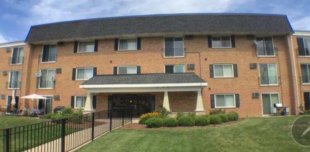 580 E Lawrence Ave. #102, Roselle, IL 60172