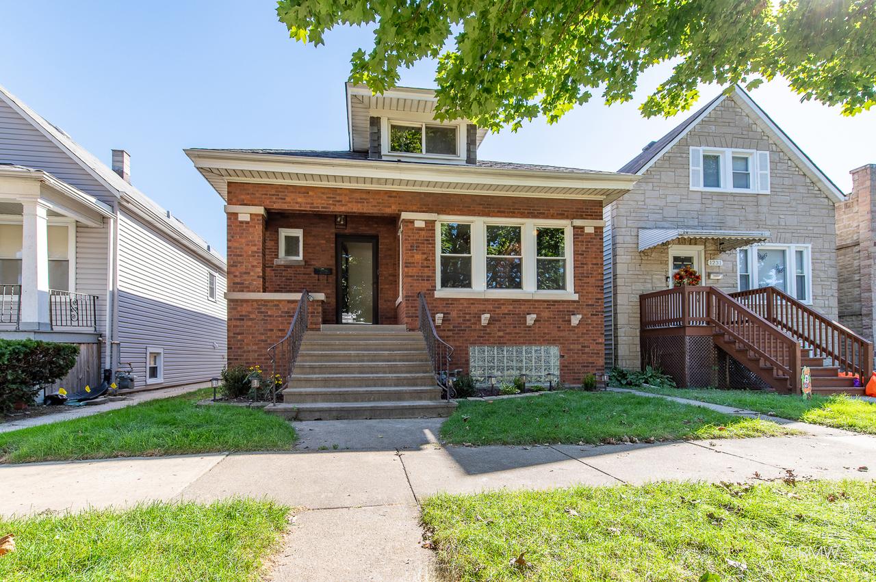1227 Highland Ave., Berwyn, IL 60402