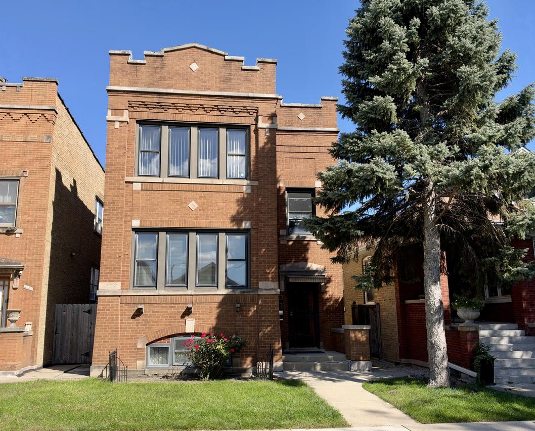 4683 N Kasson Ave., Chicago, IL 60630