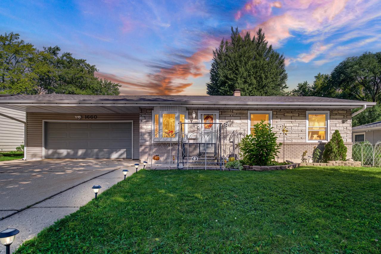 1660 Sycamore Ave., Hanover Park, IL 60133
