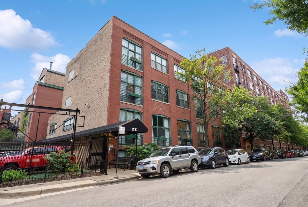 1737 N Paulina St. #103, Chicago, IL 60622