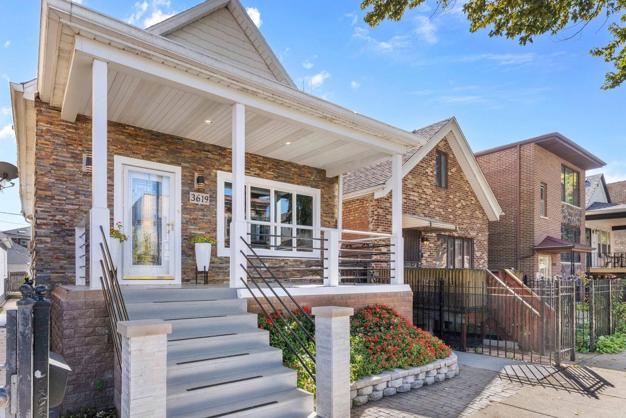 3619 S Parnell Ave., Chicago, IL 60609
