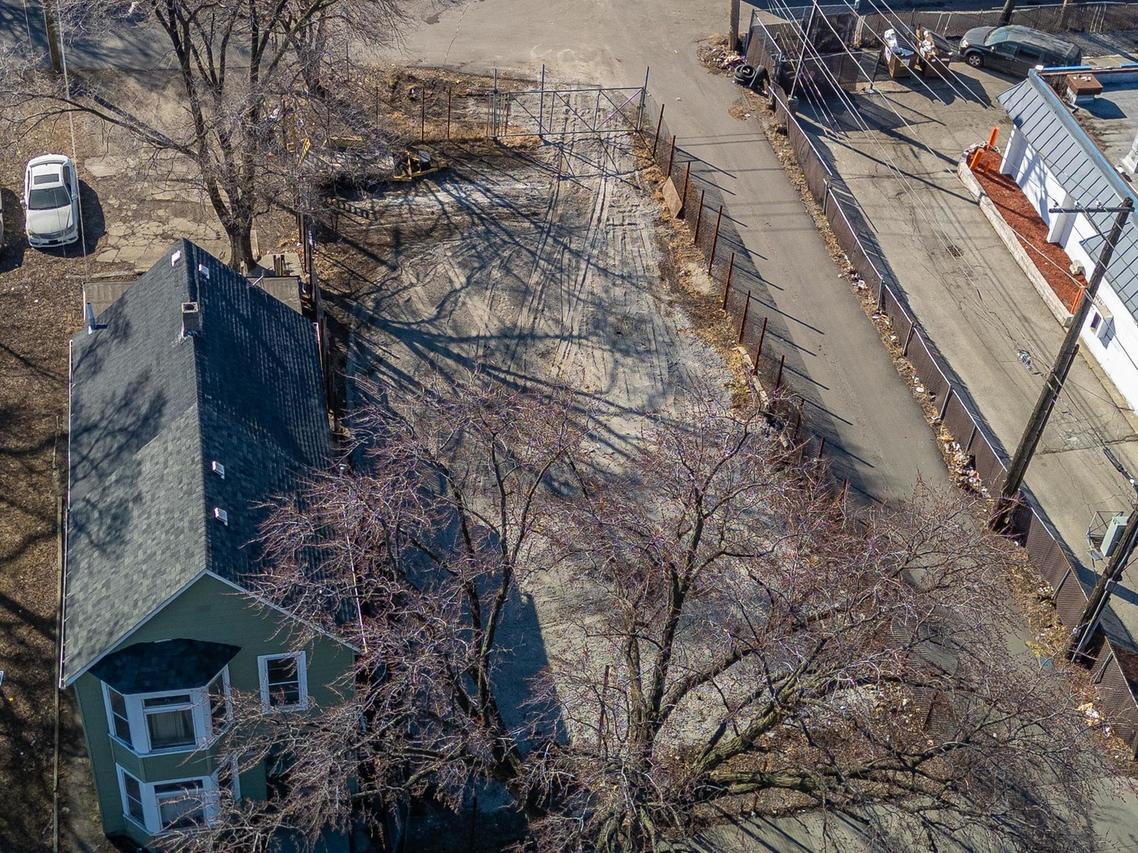 4741 W Harrison St., Chicago, IL 60644