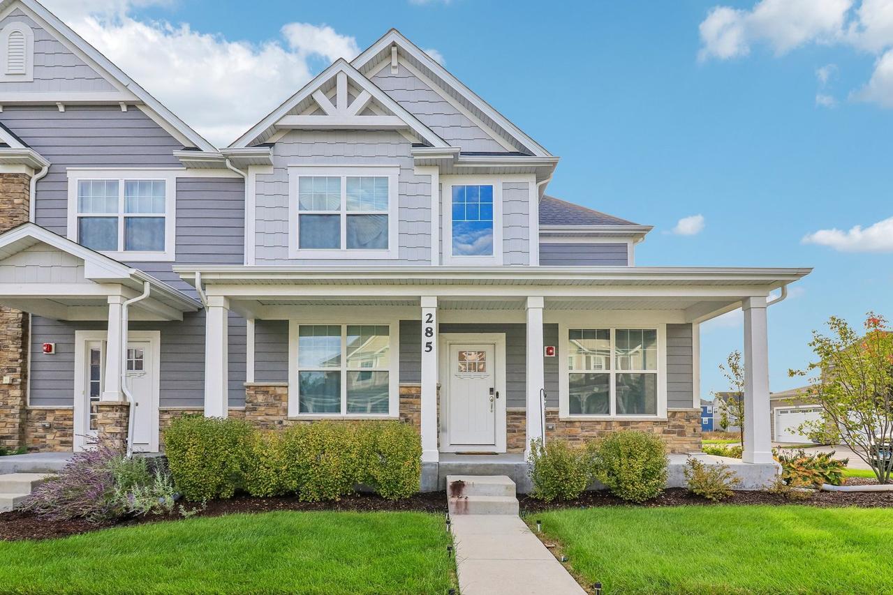 285 Didier Ct., Buffalo Grove, IL 60089