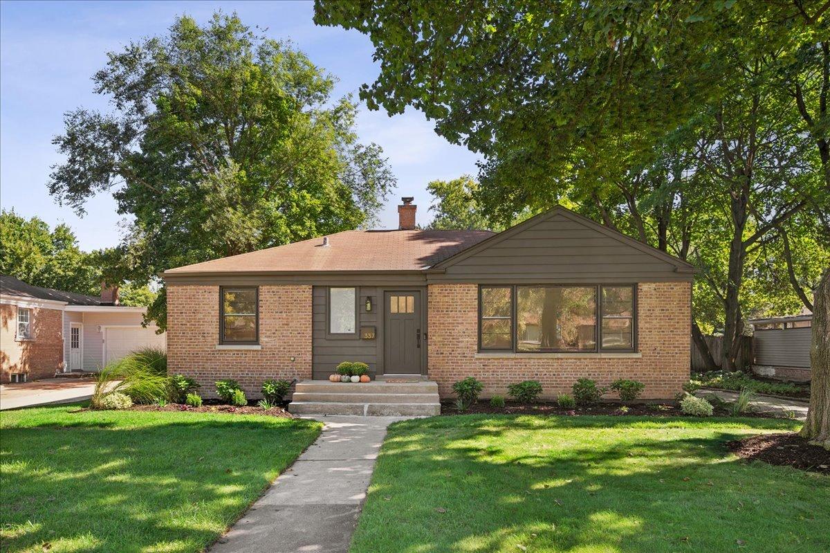 337 Eaton St., Northfield, IL 60093