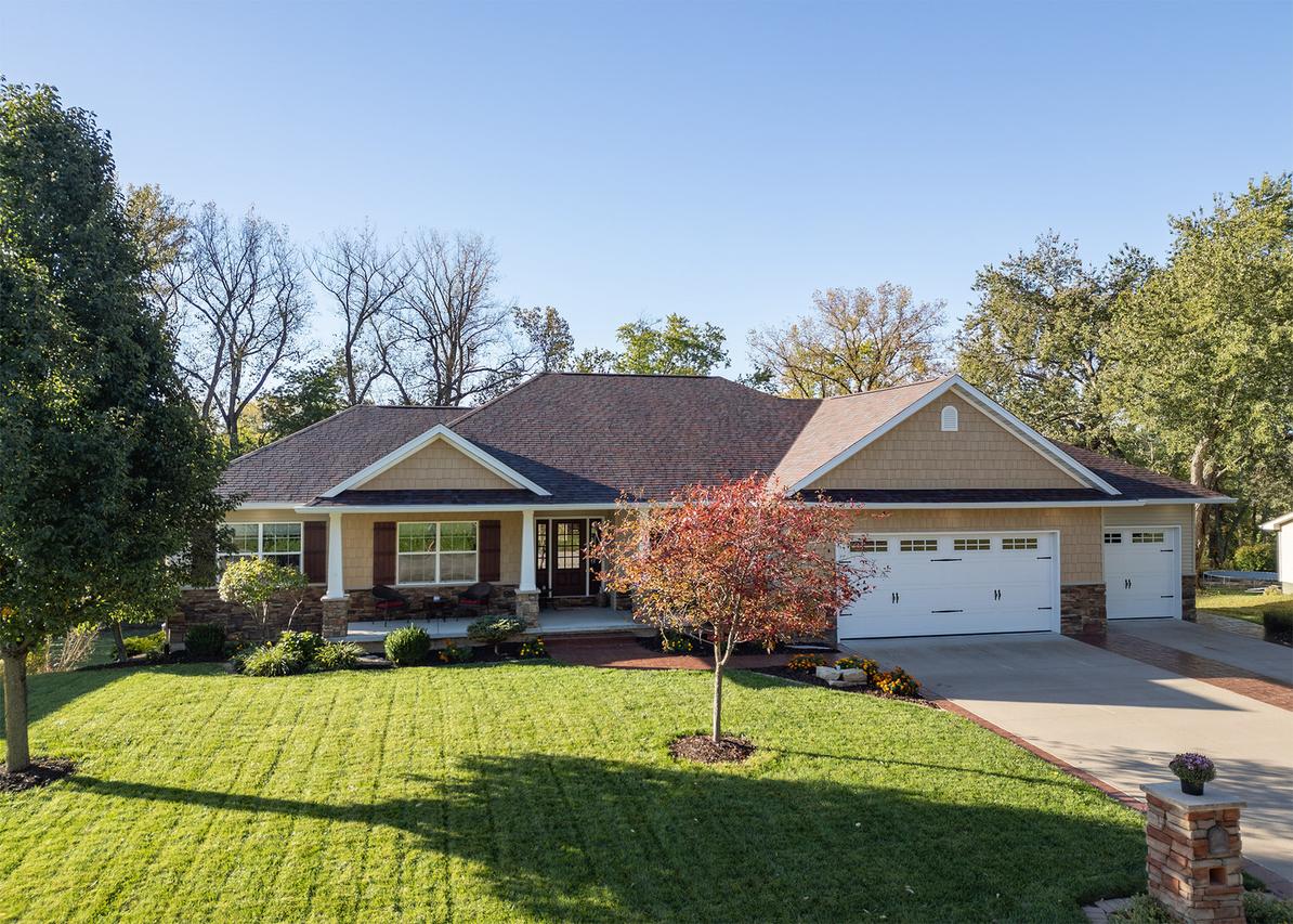 165 Dayton Valley View, Colona, IL 61241