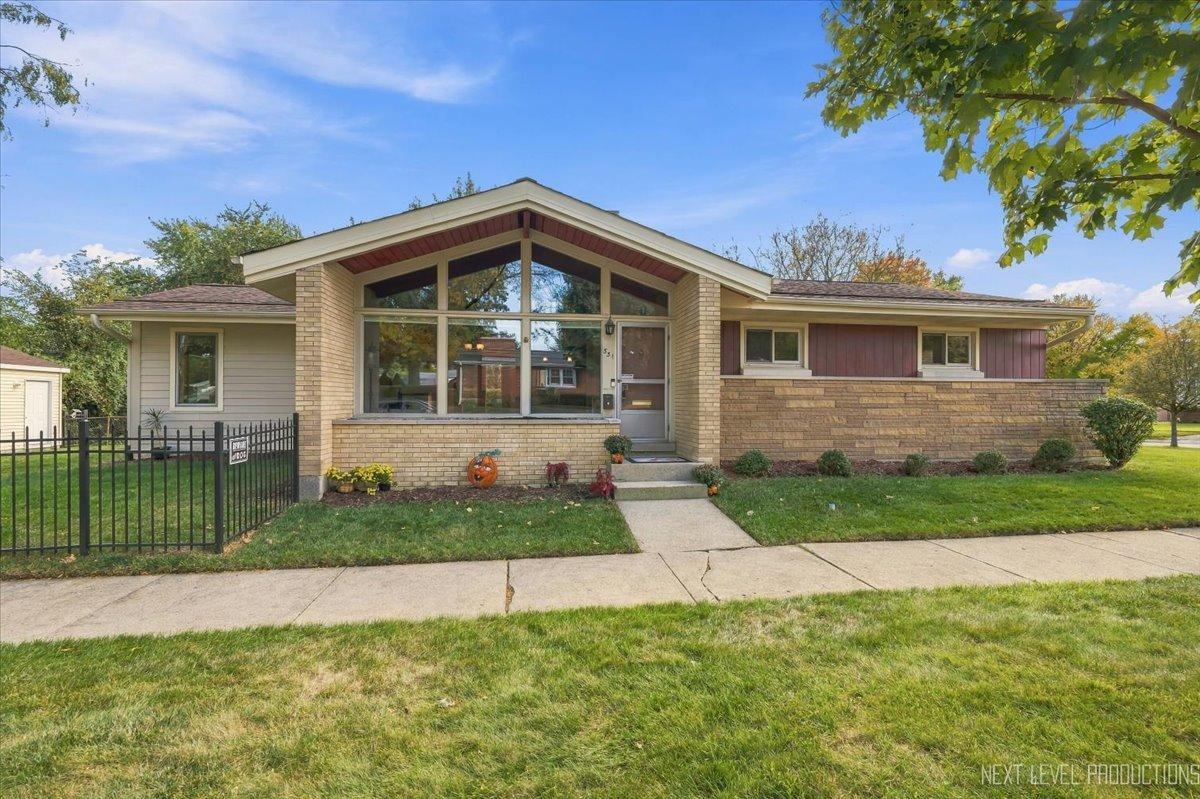 331 E View St., Lombard, IL 60148