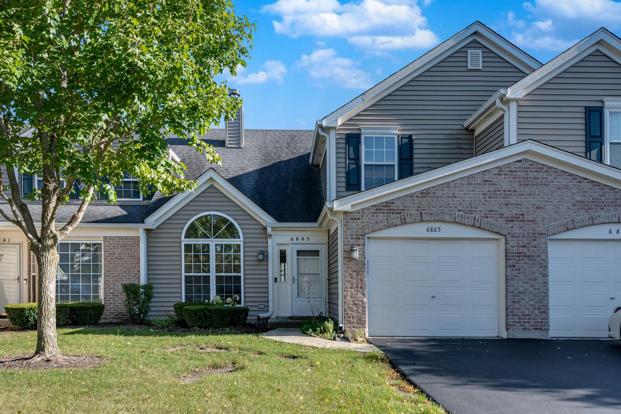 6865 Hampton Cir., Gurnee, IL 60031