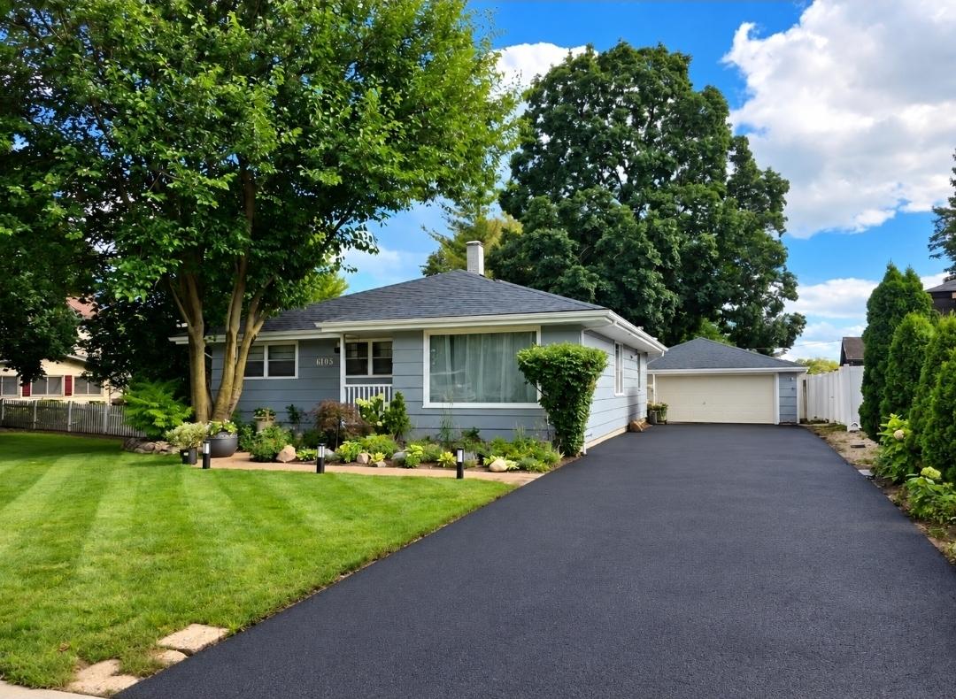 605 E Maple Ave., Mundelein, IL 60060