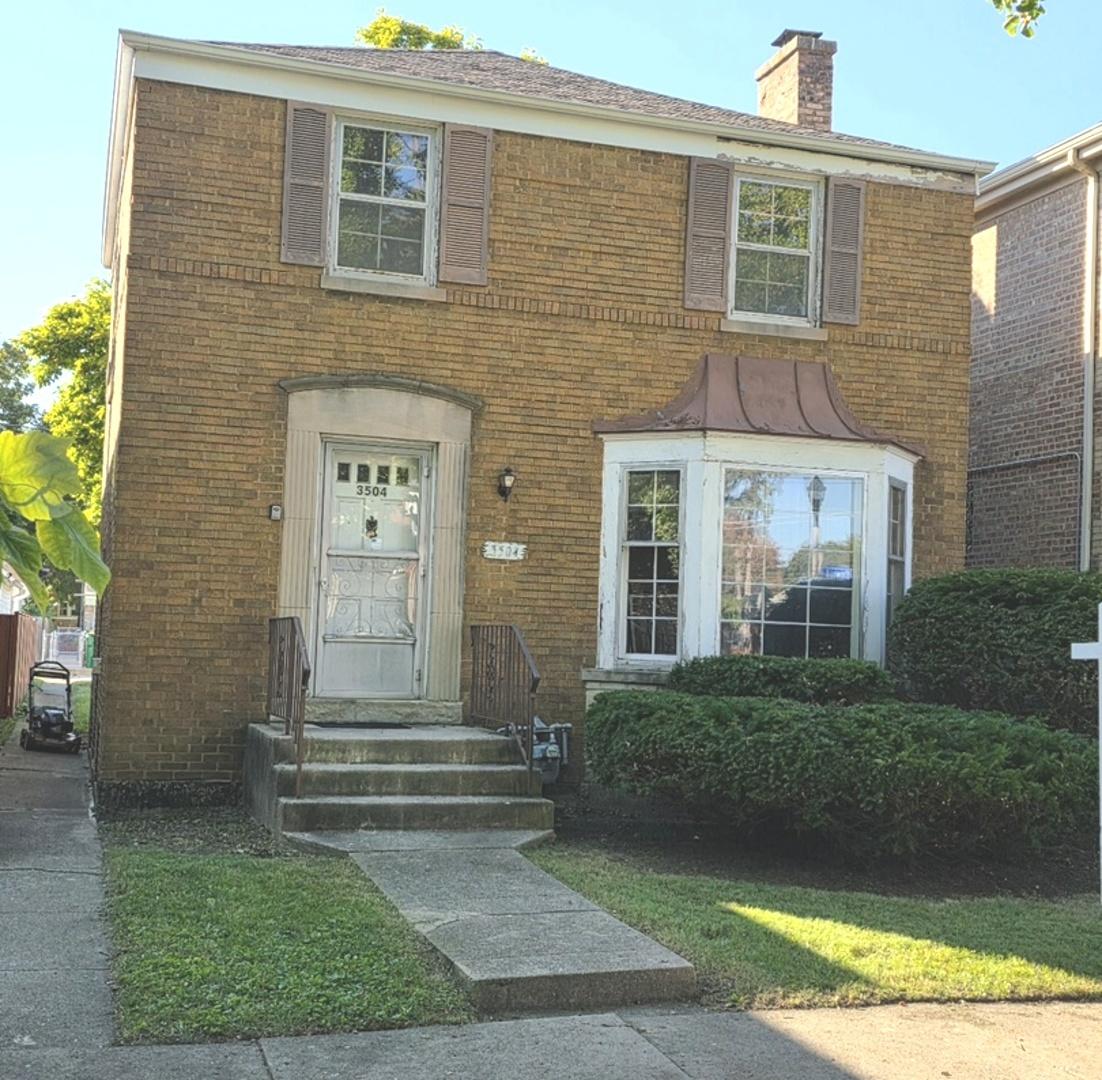 3504 Elmwood Ave., Berwyn, IL 60402