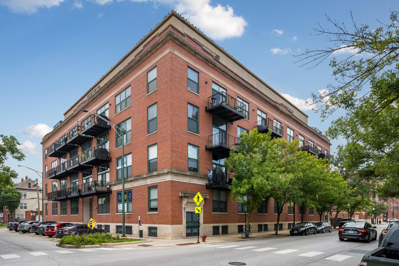 3500 S Sangamon St. #208, Chicago, IL 60609