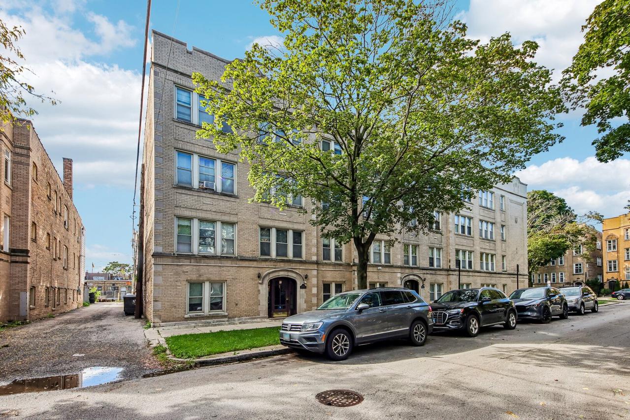 3257 W Olive Ave. #3, Chicago, IL 60659
