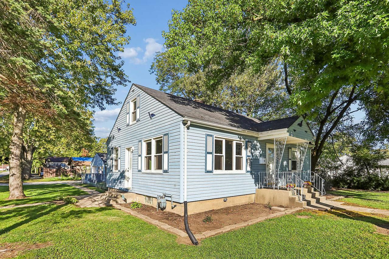 3644 Peoria St., Steger, IL 60475