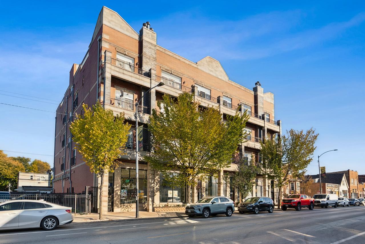 4231 N Kedzie Ave. #4A, Chicago, IL 60618