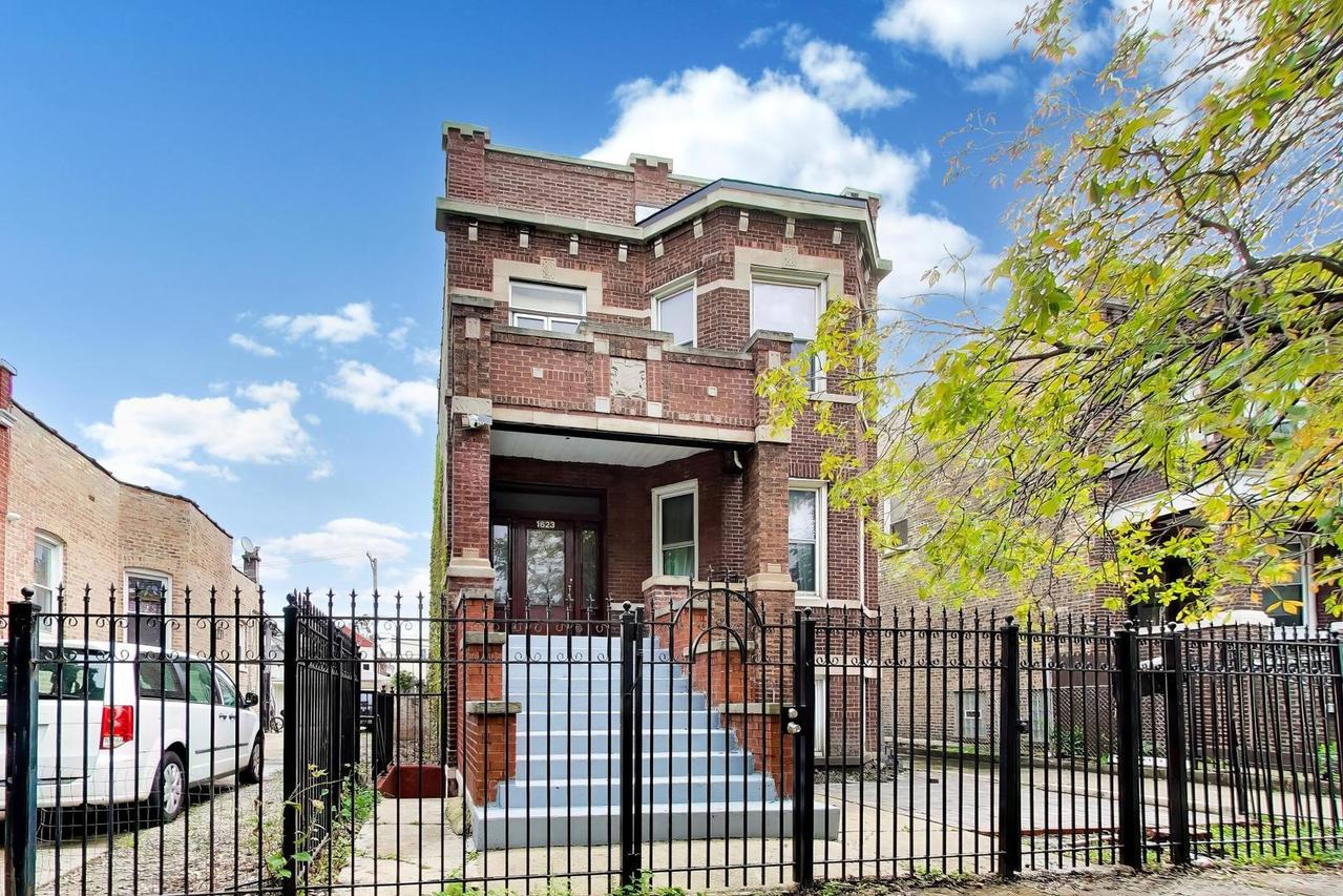 1623 N Tripp Ave., Chicago, IL 60639