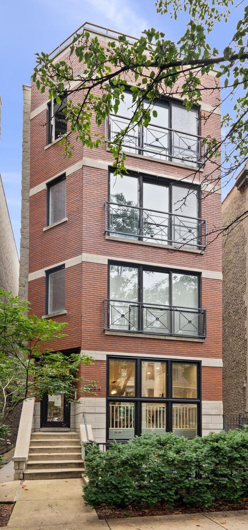 3534 N Fremont St. #3, Chicago, IL 60657