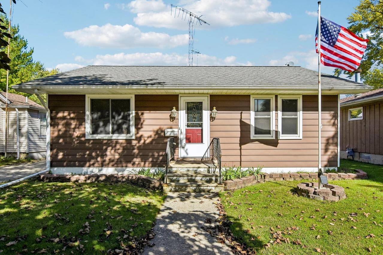 724 Douglas St., Morris, IL 60450
