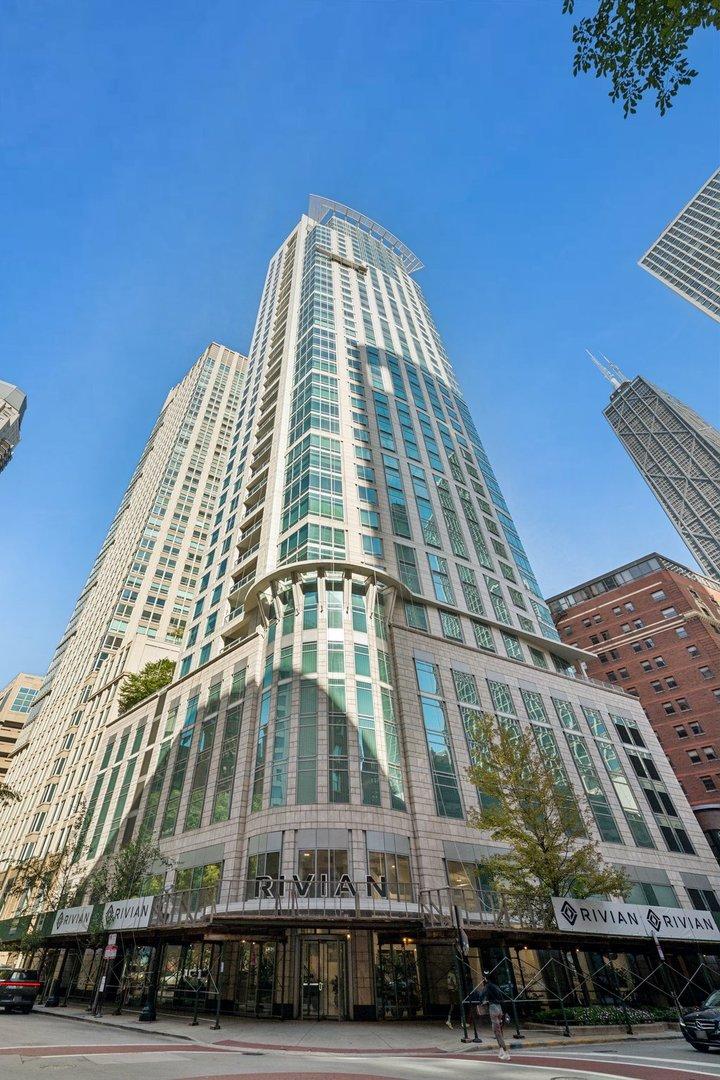 50 E Chestnut St. #3801, Chicago, IL 60611