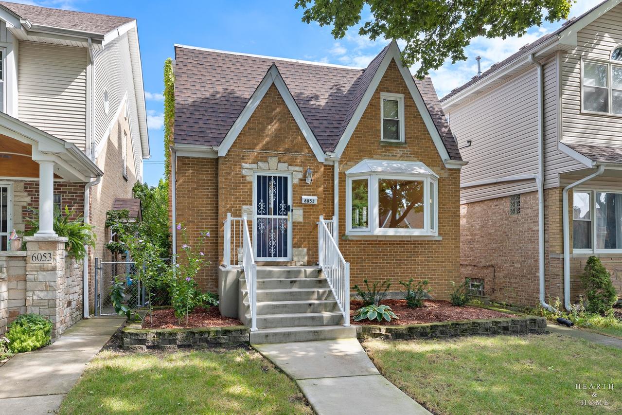 6051 N Marmora Ave., Chicago, IL 60646