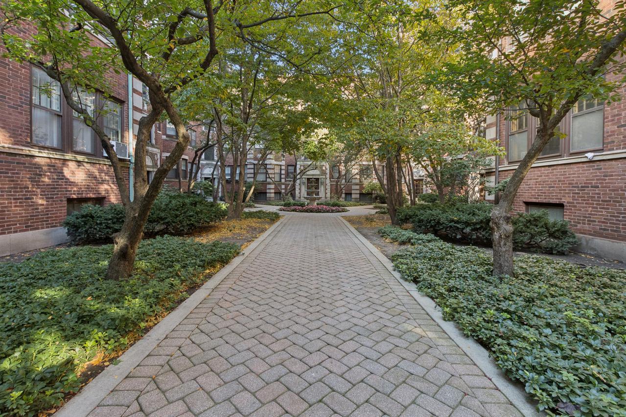 846 Hinman Ave. #3, Evanston, IL 60202
