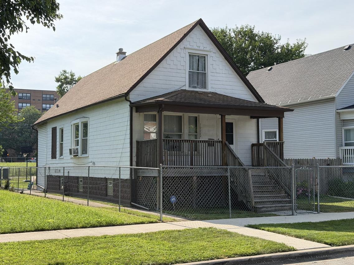 10222 S Indiana Ave., Chicago, IL 60628