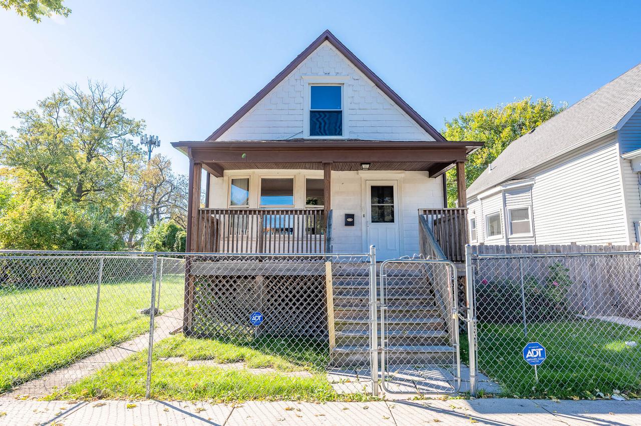 10222 S Indiana Ave., Chicago, IL 60628