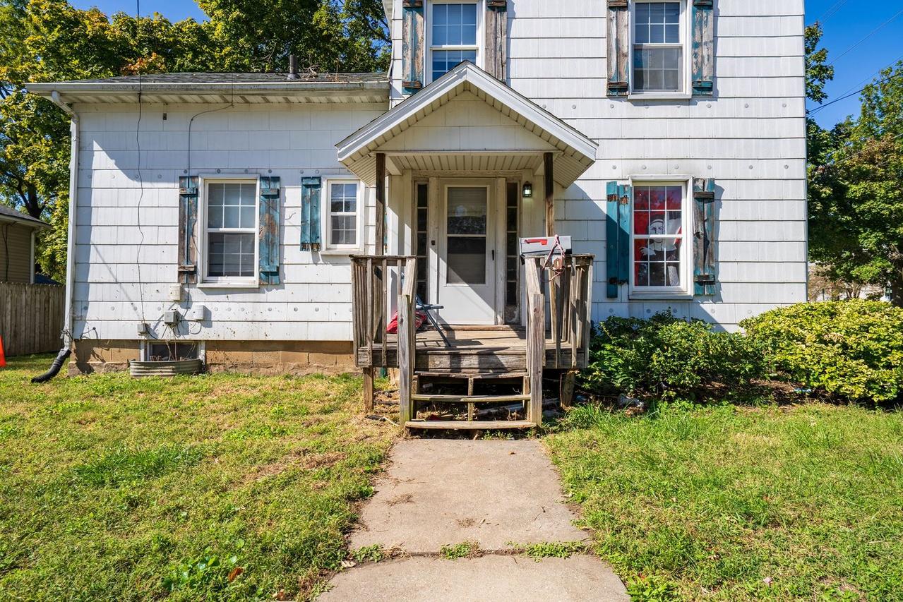 401 S Linden St., Normal, IL 61761