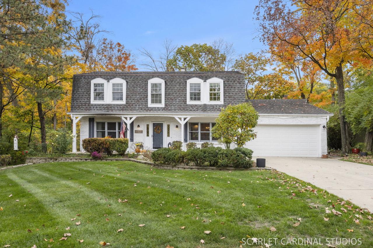 23W112 Kings Ct., Glen Ellyn, IL 60137