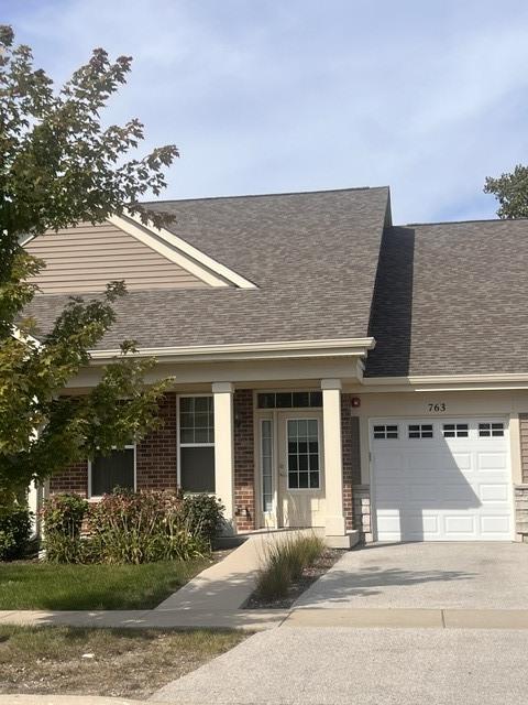 763 Verandah Dr., Hanover Park, IL 60133