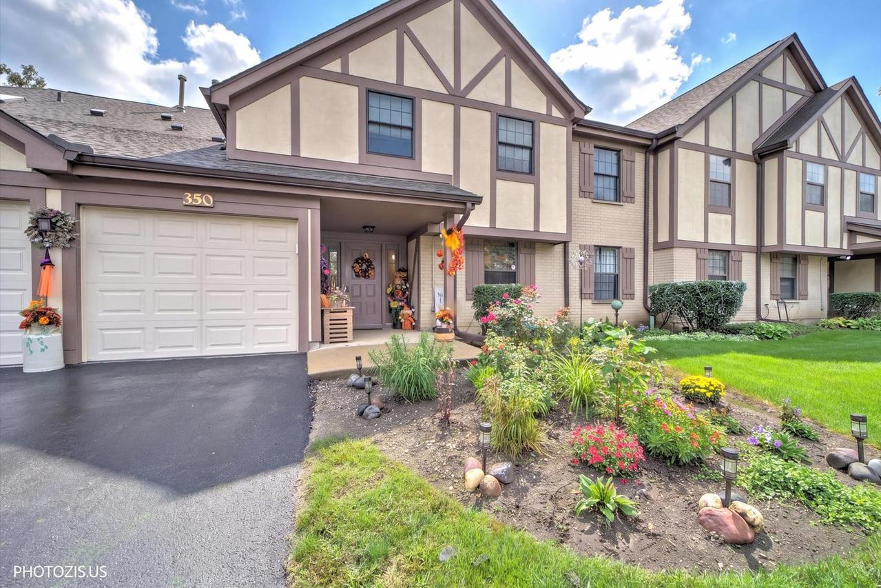 348 Essex Ct. #3-A-L, Wood Dale, IL 60191