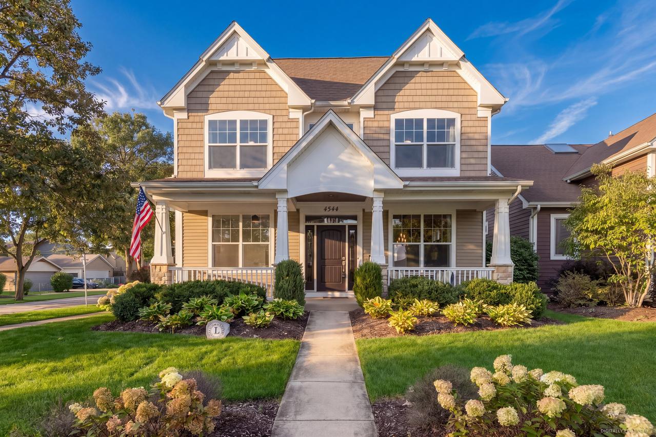 4544 Stanley Ave., Downers Grove, IL 60515