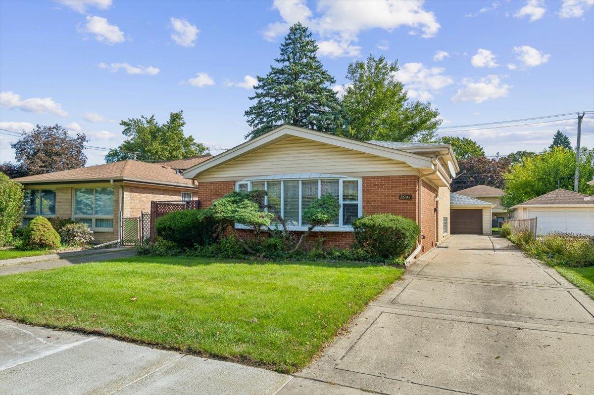 8941 Moody Ave., Morton Grove, IL 60053