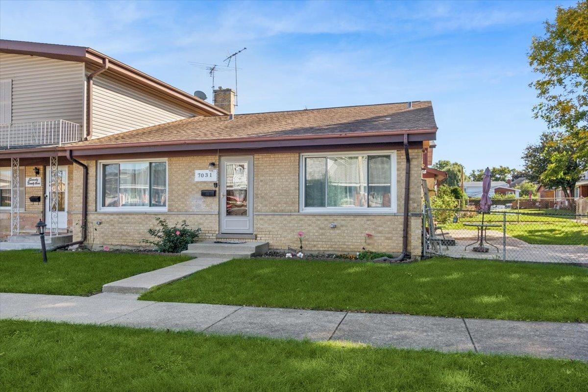 7031 W Crain St., Niles, IL 60714