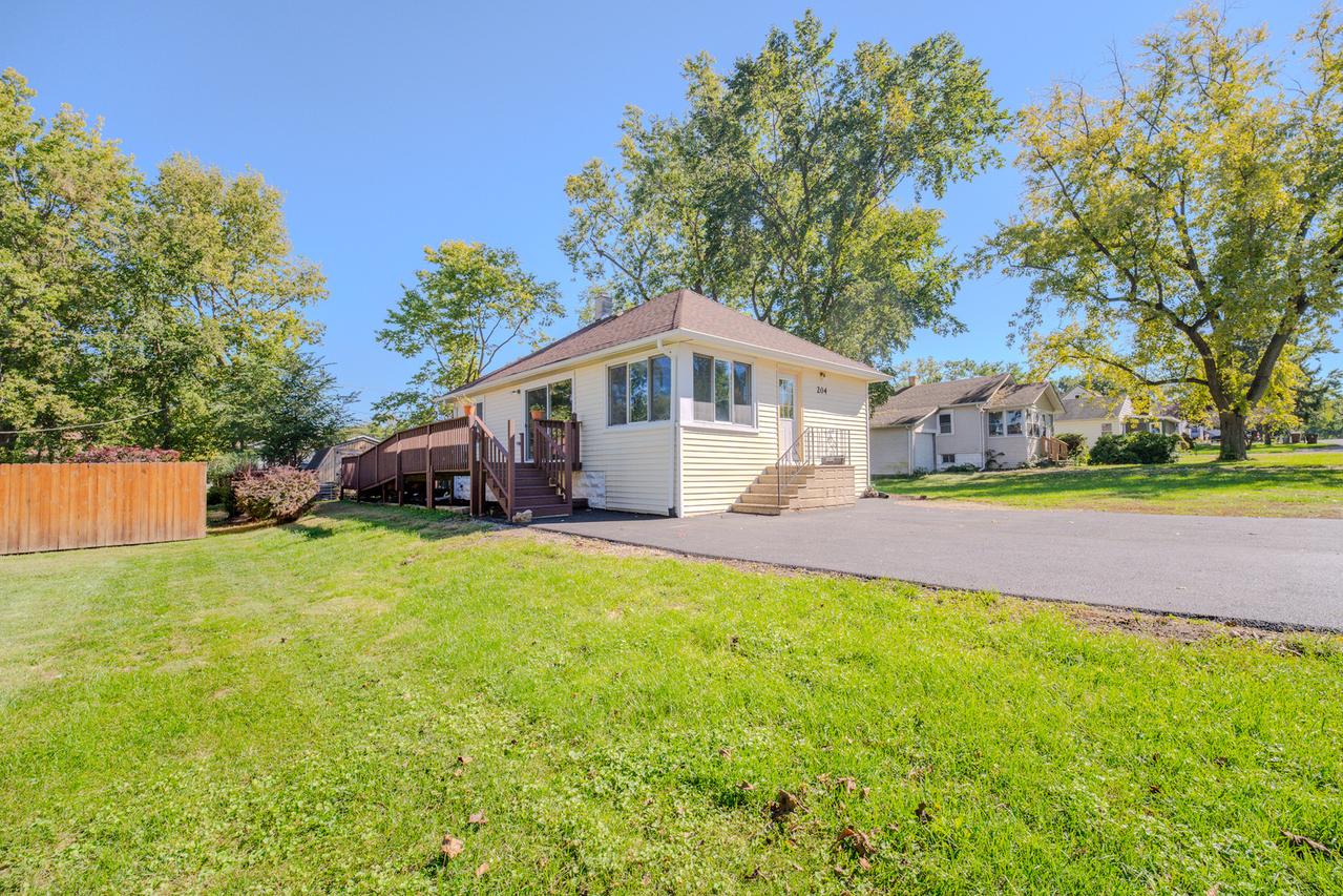 204 Barr Elms Ave., Joliet, IL 60433