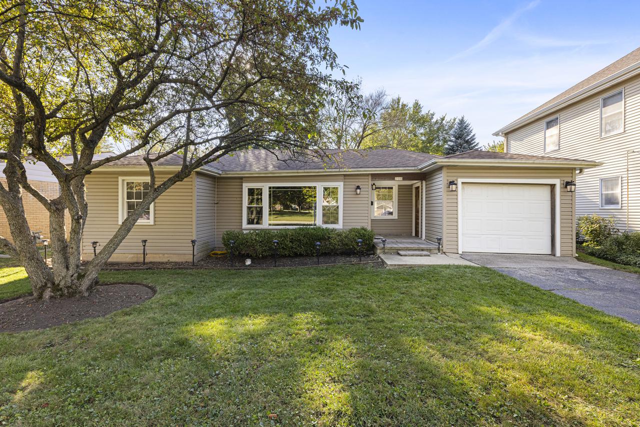 200 S Greeley St., Palatine, IL 60067