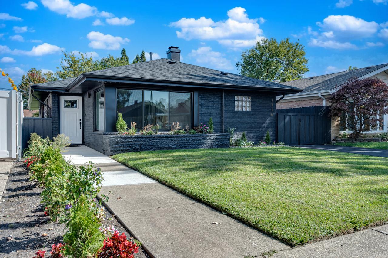 7715 S Kilpatrick Ave., Chicago, IL 60652