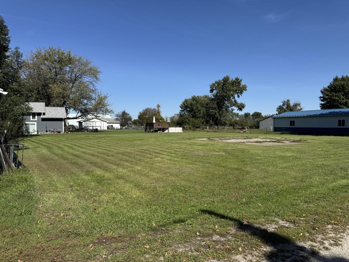 16315 2nd Ave., East Moline, IL 61244