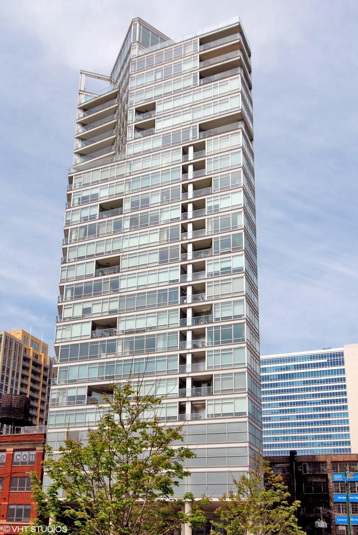 510 W Erie St. #P-110, Chicago, IL 60654