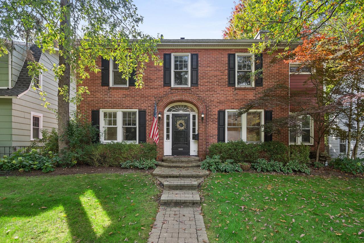 1540 Sheridan Rd., Highland Park, IL 60035