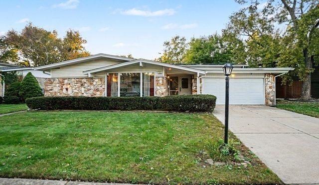 440 N Arizona Ave., Glenwood, IL 60425