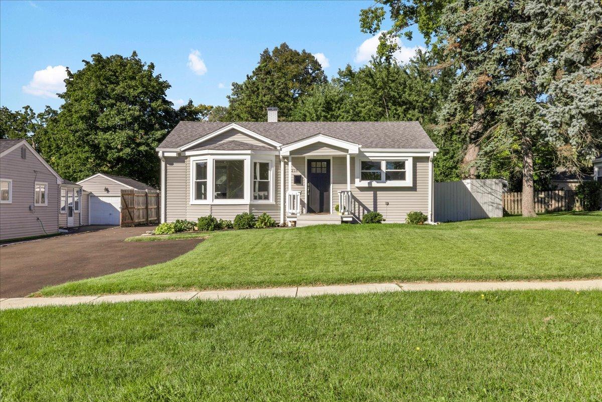 218 S Morgan Ave., Wheaton, IL 60187