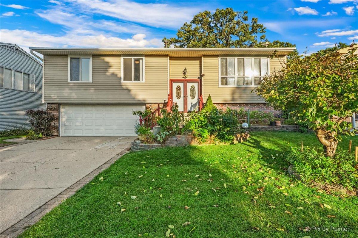 231 Briarwood Dr., Elgin, IL 60120